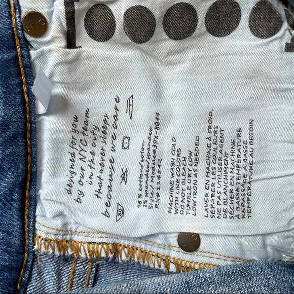BlankNYC Denim Shorts - Picture 6 of 6